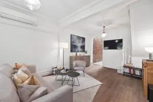 Modern Glebe Hideaway - Glebe