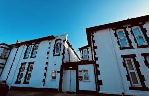 Sterling House - 豪士罗