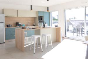 Villa Azénor Bretagne Piscine Intérieure Partagée toute lannée 100m plage