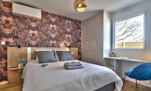 Villa Azénor Bretagne Piscine Intérieure Partagée toute lannée 100m plage