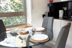 Slough Central Flat Free Parking