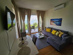 Deniz Apartment Kotor bay view apartment with terrace and pool