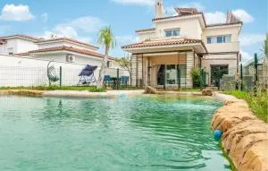 Lovely Home In Bollullos De La Mitacion - Aznalcázar