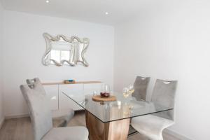 Casa Leize Piscina climatizada, Vistas & AC 10 Minutes walk from Marina Rubicón