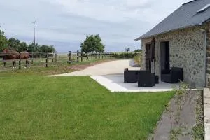 La Giraudière bâtisse au calme 2 à 4 personnes - 索尔日