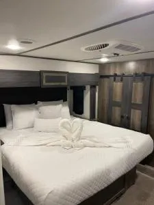 Downtown Dade City Glamper - 泽弗希尔斯