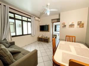 Aconchegante Apto a 250m da Praia de Canas - Apartaments, Florianópolis