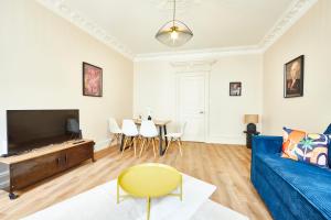 RI 2 - F3 spacieux, luxueux et chaleureux 6 personnes