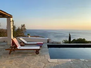 AVRA, a serene Cycladic villa with private pool overlooking the Aegean Sea - Agia Eleousa