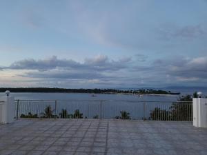 Islandview Whitehouse - Camotes