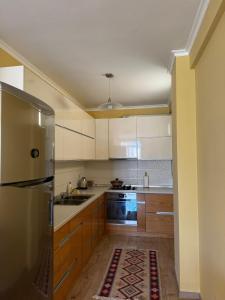 Sunlight Apartment at Pazari i Ri