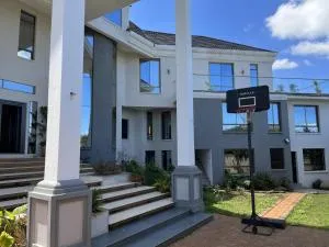 Runda Villa - Kangoya