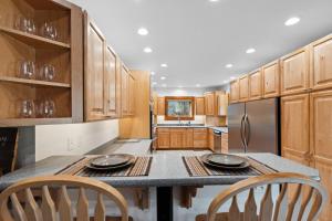 Mountain Escape Lodge