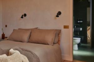 Yarn - Elmo Deluxe Suite