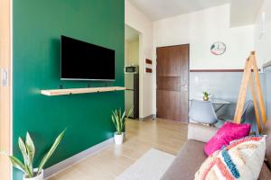 Executive 1 Bedroom with Pool Sauna Gym and More