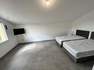 Appartements House 30 With 5 Bedrooms Lechaffardcom : photos des chambres