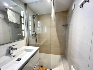 3 appartements reunis! Ascenseur Terrasse Vue : photos des chambres