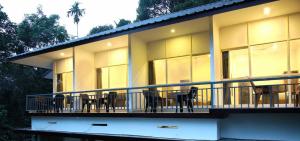 Kurinjiyil plantation stay