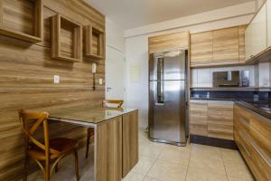 Apto Vista Mar, 150m da Beiramar Continental P1386