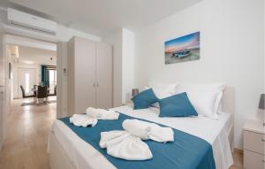 Cozy Apartment In Podstrana With Wifi