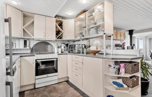 2 Bedroom Awesome Home In Otterup