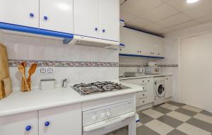 Beautiful Apartment In Torrevieja