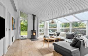 Beautiful Home In Tranekær With Wifi