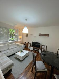 SLAVIJA Square KOD MCDONALDA Centar