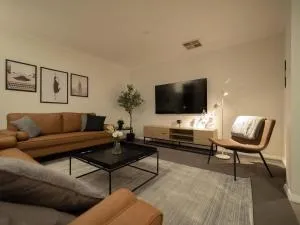 Little Manhattan - Dubbo - Wongarbon