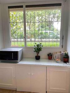 Vida cosy studio in Saint-Cloud close to Paris