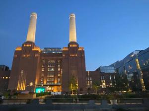 Landmark Entire 2BD Flat Prime Zone1 River