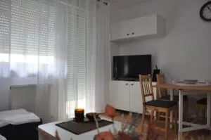 Apartman H - Sela Sesvetska