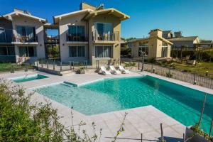 Los Cóndores Aparts.