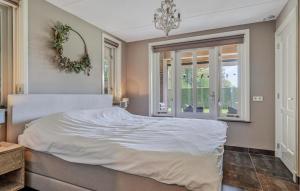 3 Bedroom Cozy Home In Voorthuizen