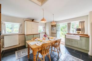 Dovehayes Cottage