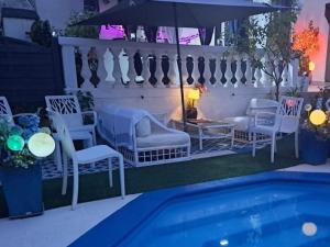 Maisons de vacances SUITE-Junior -Villa HELENE - Montpellier Sud - aeroport- PISCINE Privee-2mn des plages : photos des chambres