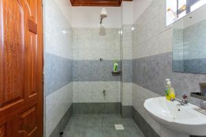 Penthouse Rooftop Studio with King bed