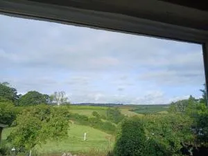 2 Little Meadow Cottages - Hemborough Post