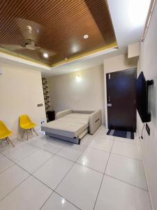 #1BHK Studio Apartment with 3-4 person occupancy Family only