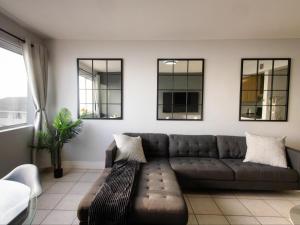 Romilly 32 Beachfront