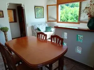 El jardín de Dora Chalet a 10 minutos de Blanes - Tordera