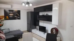 Apartament de lux cu 3 camere - Valea-Mărăşti