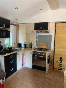 Oléron La Cotinière Camping Nature & Calme, Piscine, Plage à 150m