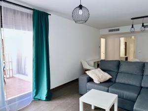 Nuevo Oasis con parking, piscina y cargador de VE