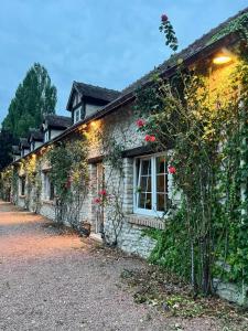Maisons de vacances Maison de campagne renovee - 15 personnes - 1h30 de Paris - Piscine Petanque Etang : photos des chambres