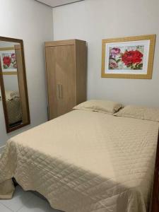 Kitnet203 centro, com linda vista janela, tv smart