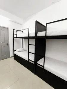Hostel Stayzo - Edappally