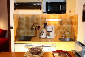 Appartements Residence Campanule - Les Hauts De Planchamp - Studio pour 3 Personnes MAE-3348 : photos des chambres