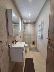 Beachfront Appt overlooking pool in Hammamet South