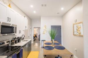 King Bed, Parking, Near Stadium